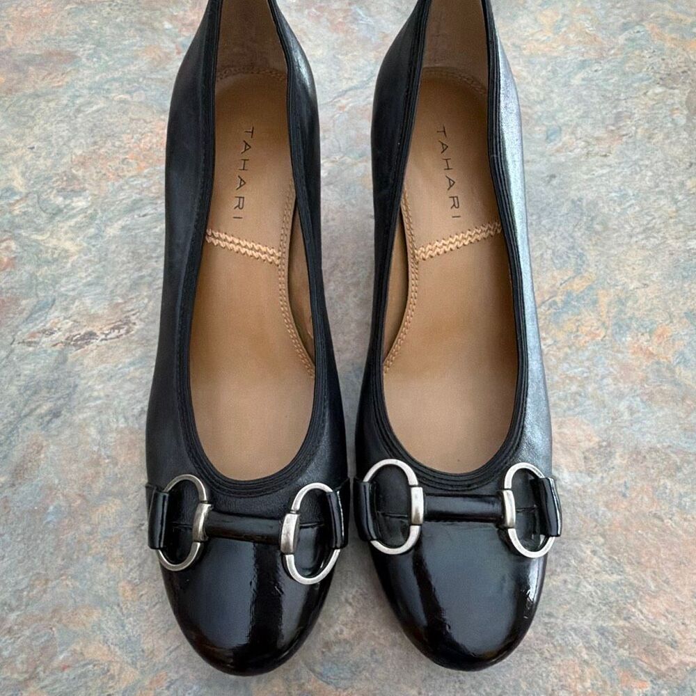Tahari Misty Black Patent Toe Kitten Heels Horse bit Buckles 6.5